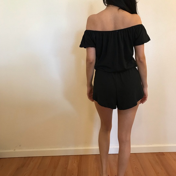 •LAST 1• Black Off The Shoulder Romper - Picture 6 of 8